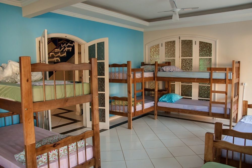 Canguru Hostel Парати Екстериор снимка