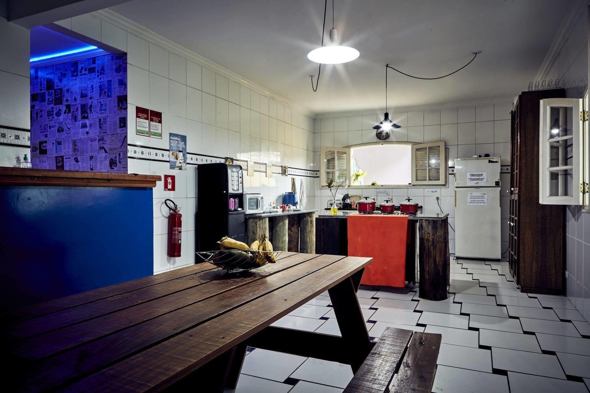 Canguru Hostel Парати Екстериор снимка